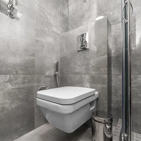 Arcadia Hotel 4*